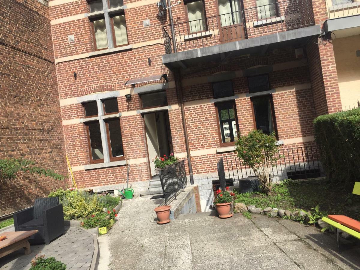 Gites La Vue Sur Meuse ディナン エクステリア 写真